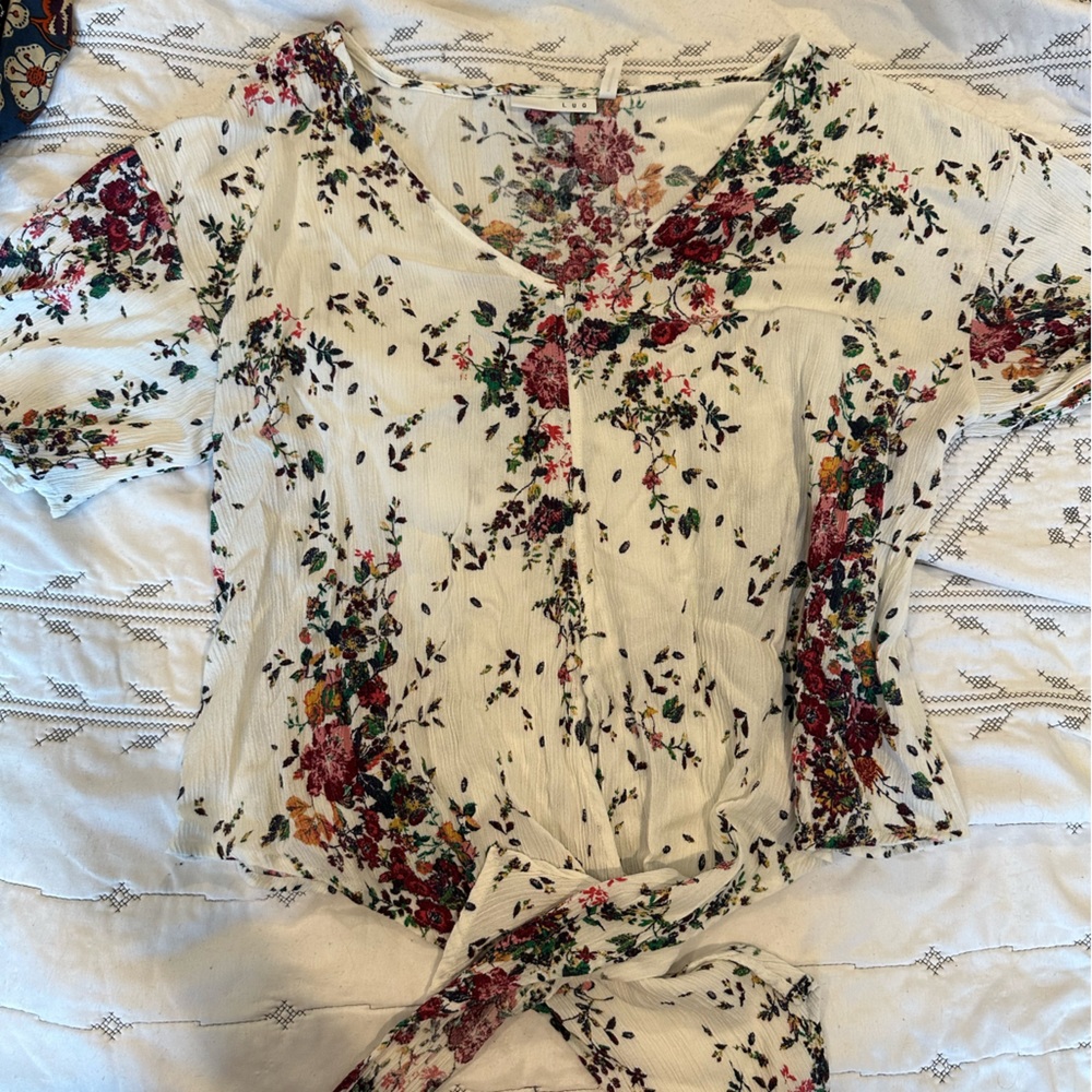 Lightweight blouse